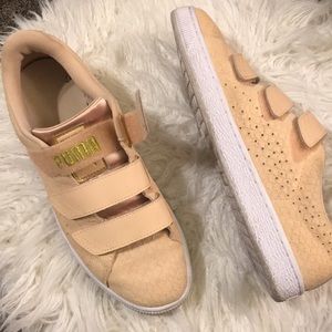 Puma Velcro sneakers
